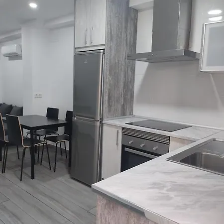 Alonso Cano 32 Apartment *